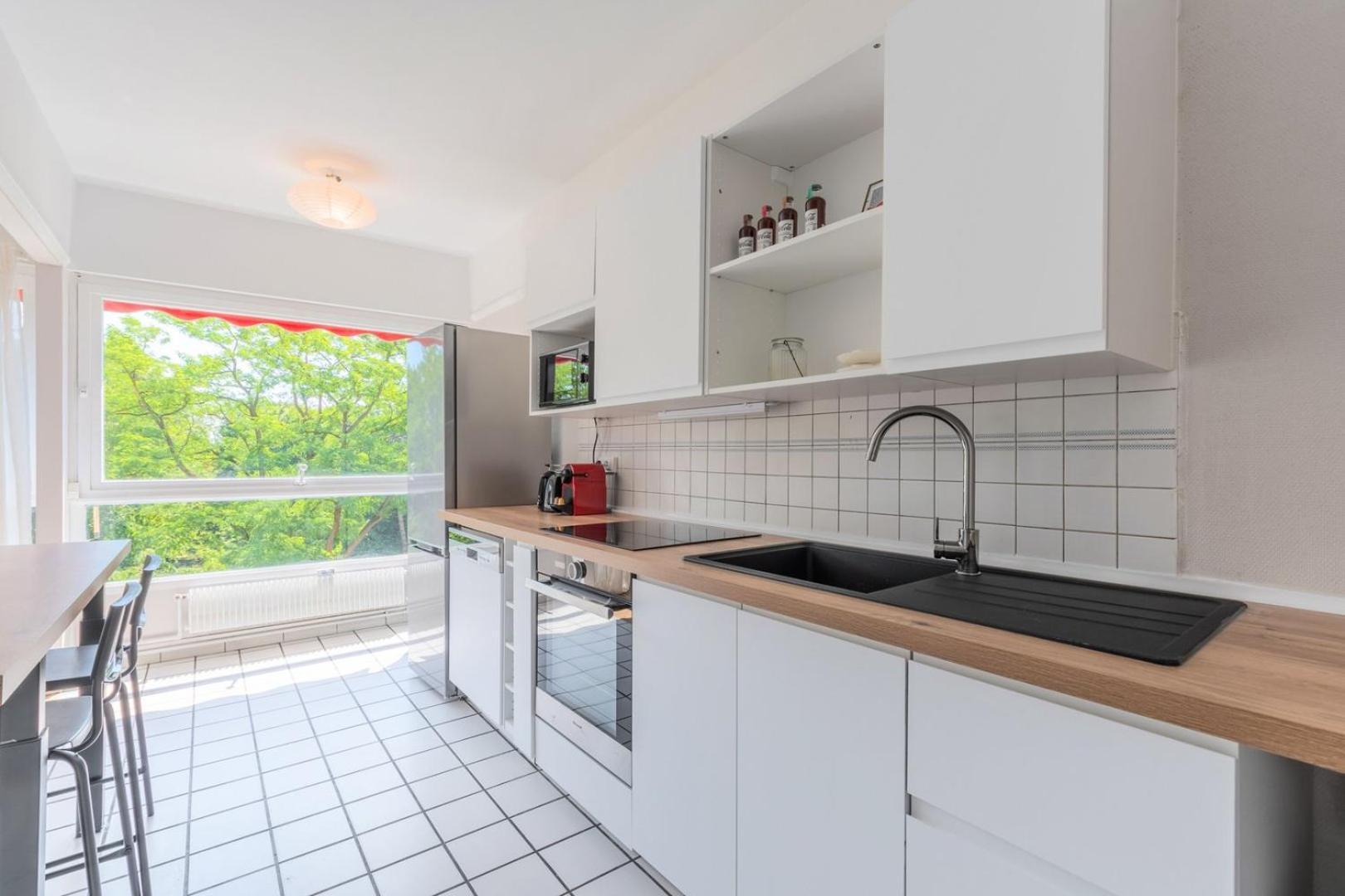 Spacious 3 Bedroom Apartment & Private Parking! Lambersart Екстериор снимка